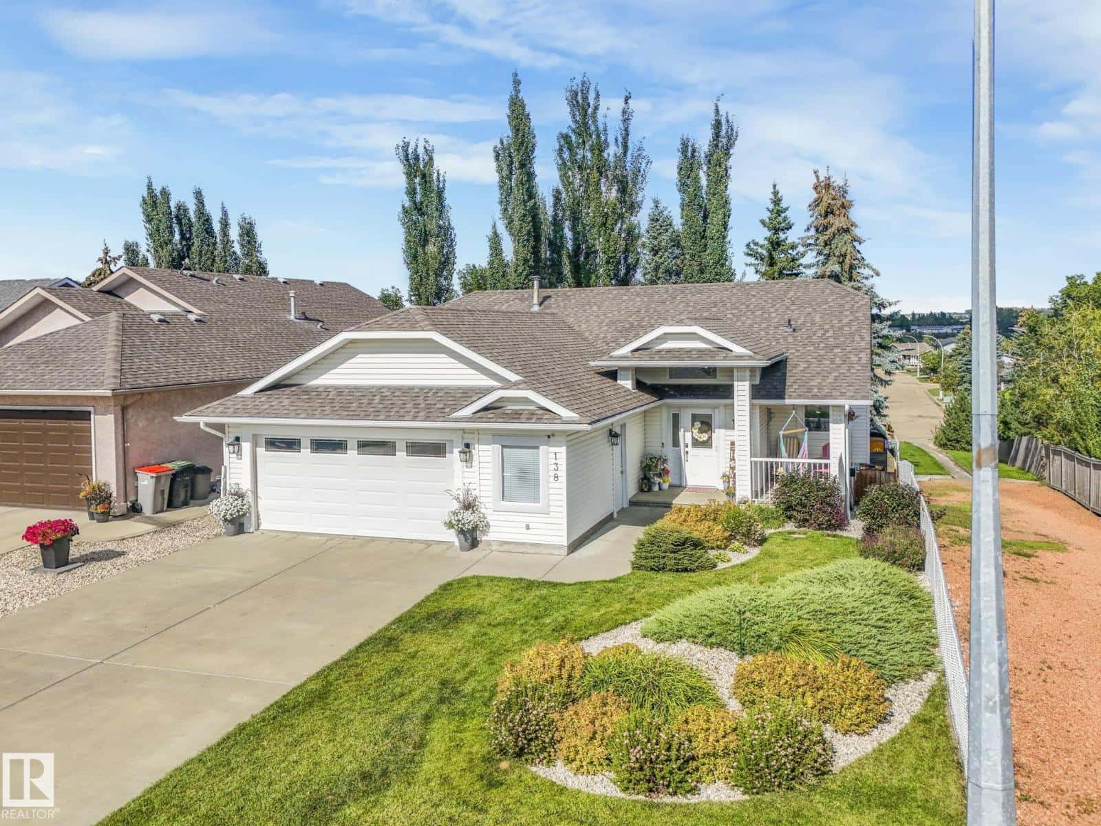 138 Pipestone Manor — Millet, Alberta - Photo 2 of 57