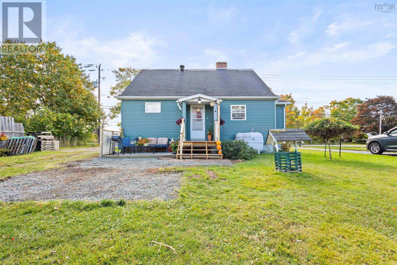 593 College Road — Bible Hill, Nova Scotia - Photo 3 of 32