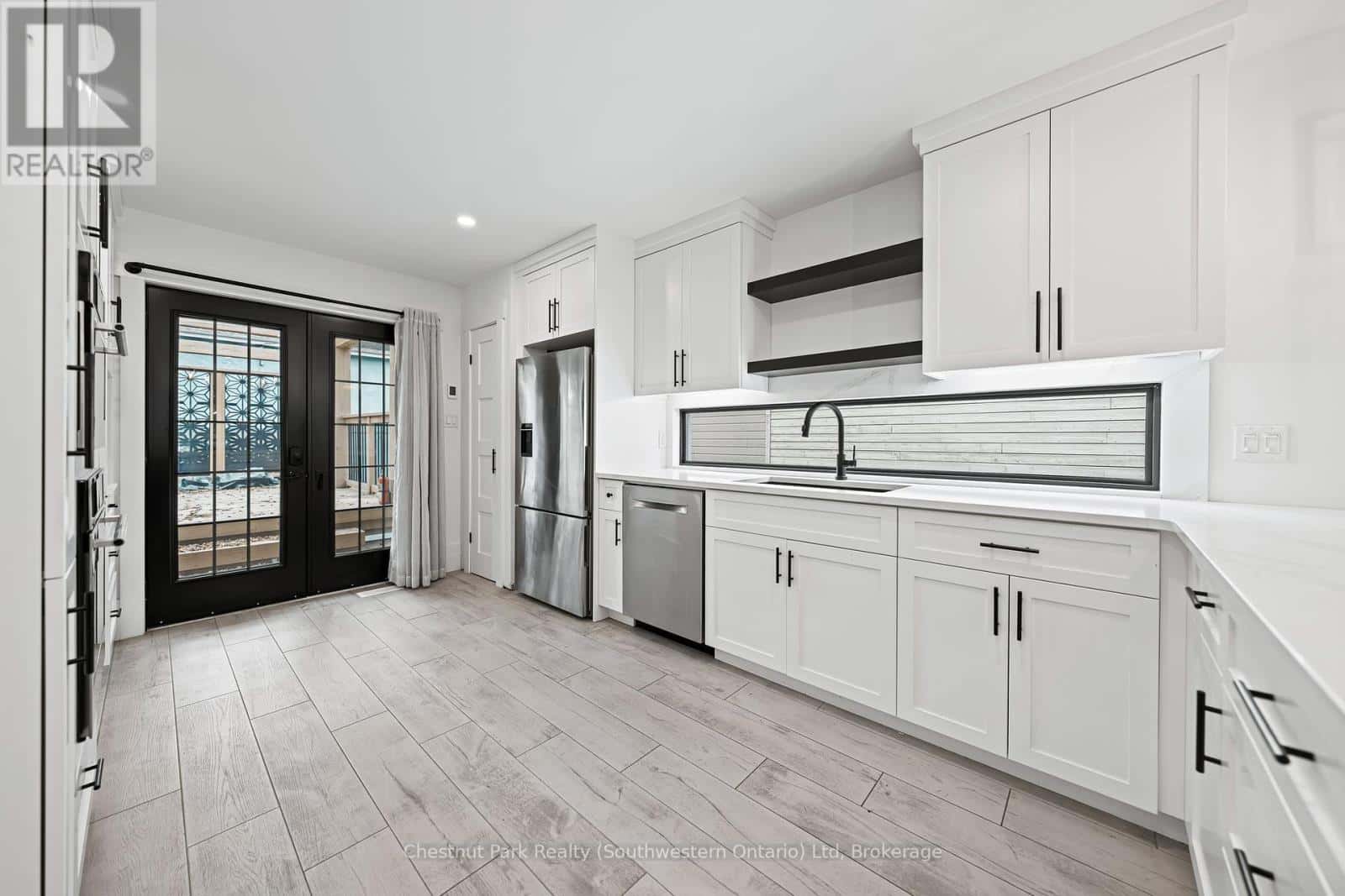 114-116 ARTHUR STREET — Guelph (St. George's), Ontario - Photo 5 of 15