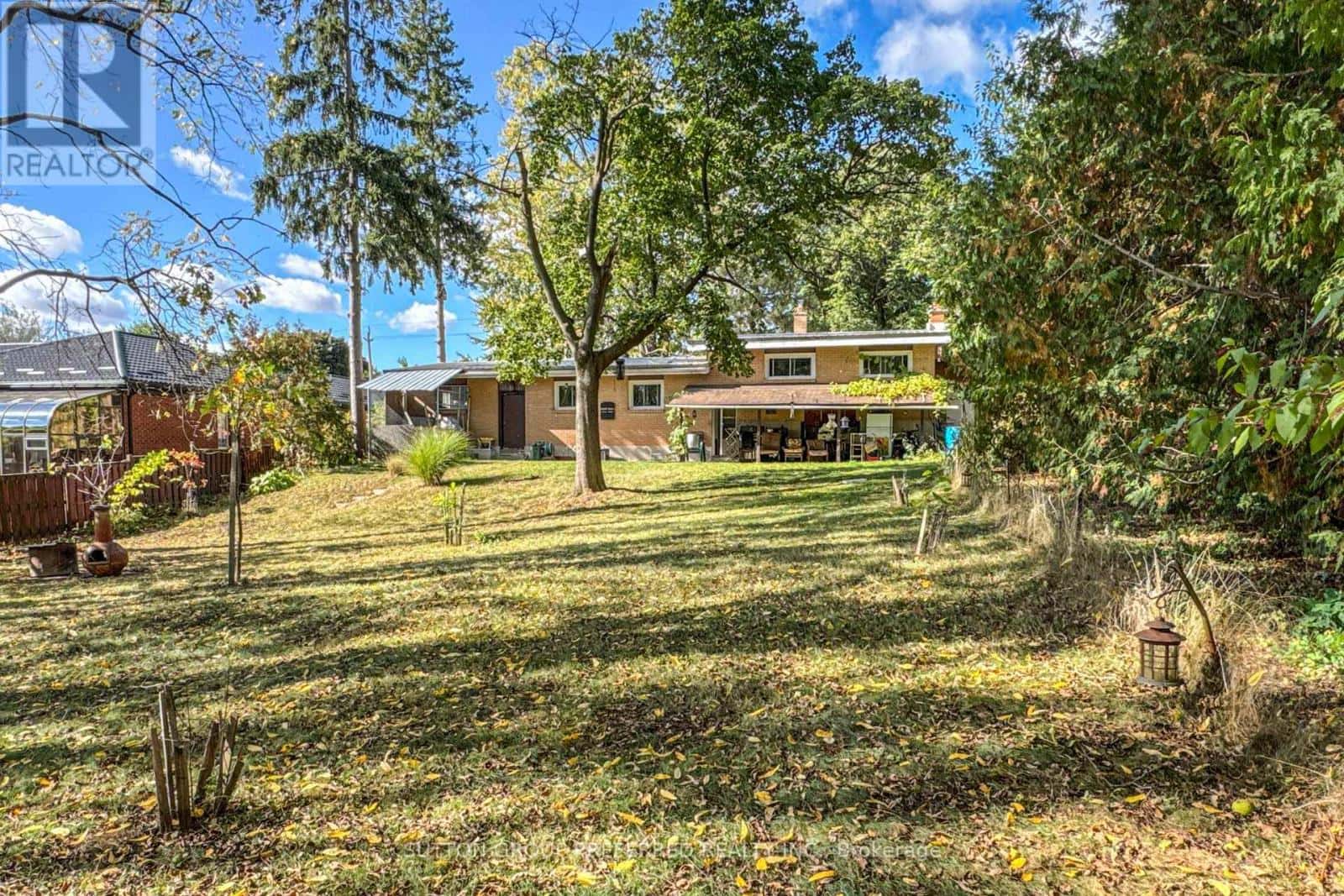 776 SUNNINGHILL AVENUE — London North (North Q), Ontario - Photo 2 of 6