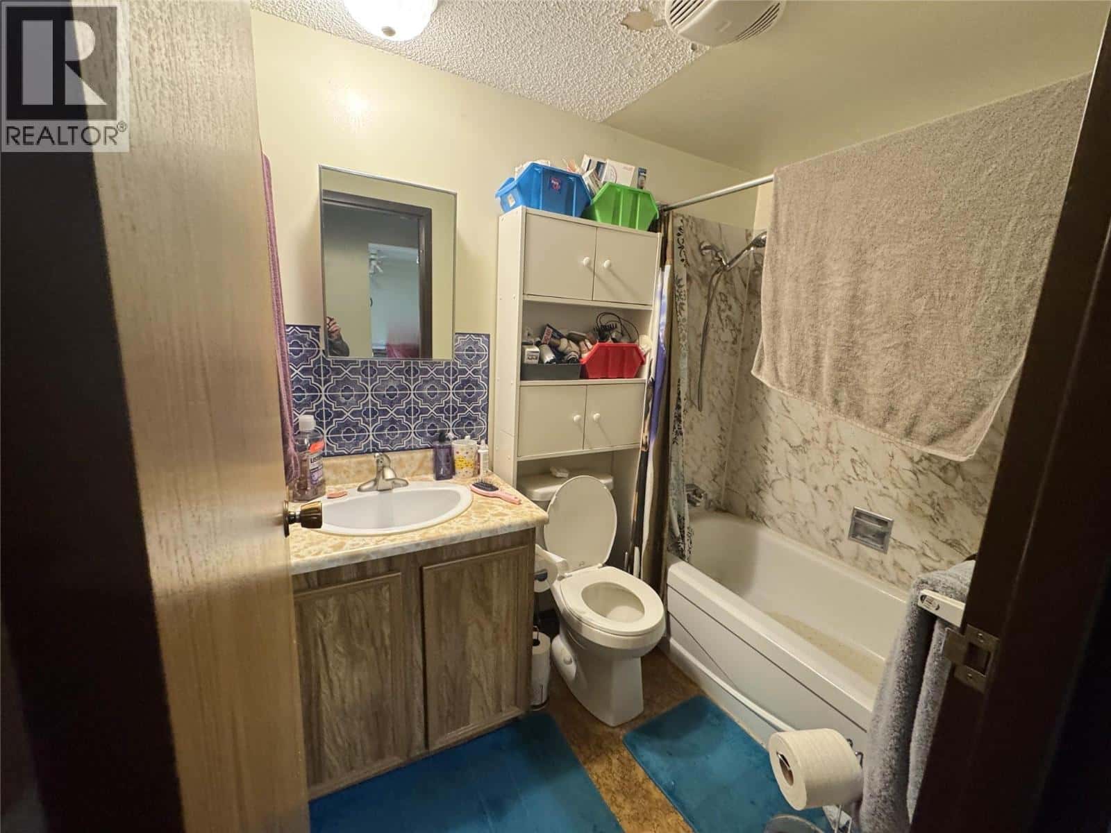 279 Alder Drive Unit# 210 — Logan Lake, British Columbia - Photo 3 of 6