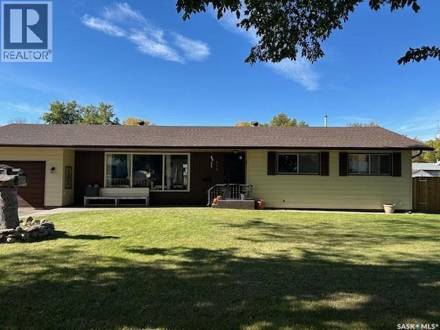149 Coronation DRIVE — Canora, Saskatchewan - Main photo