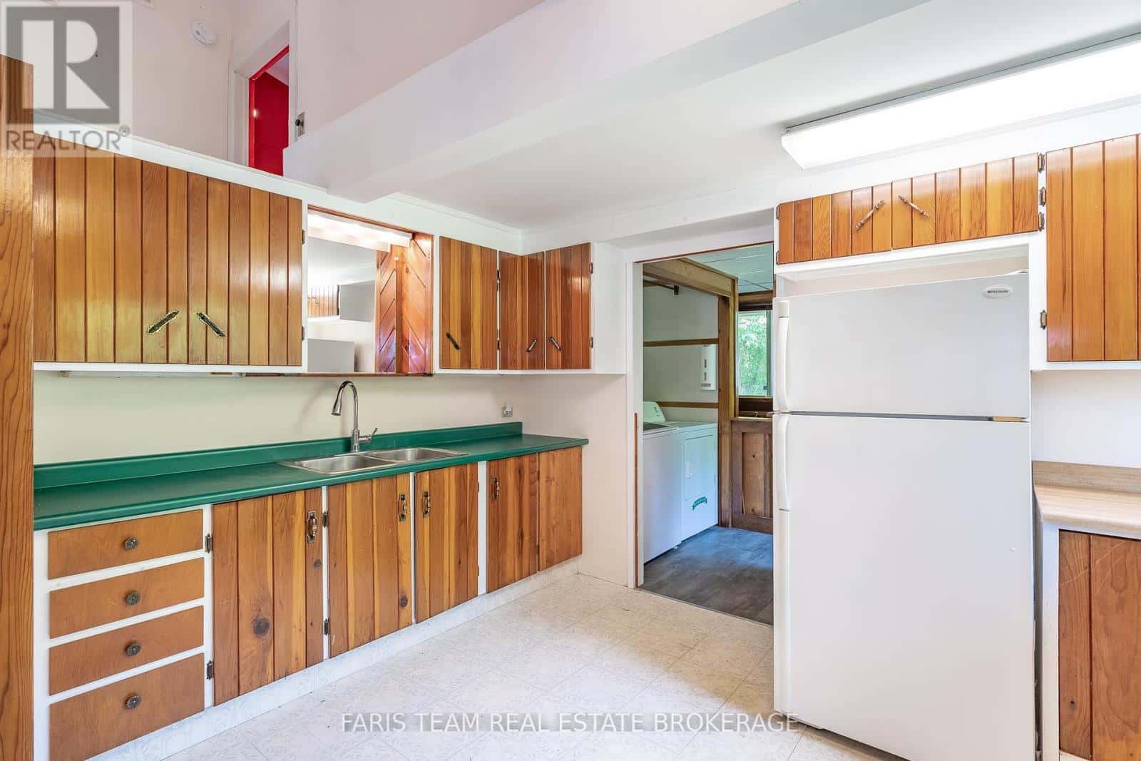 54 HEARTHSTONE DRIVE — Tay, Ontario - Photo 5 of 33