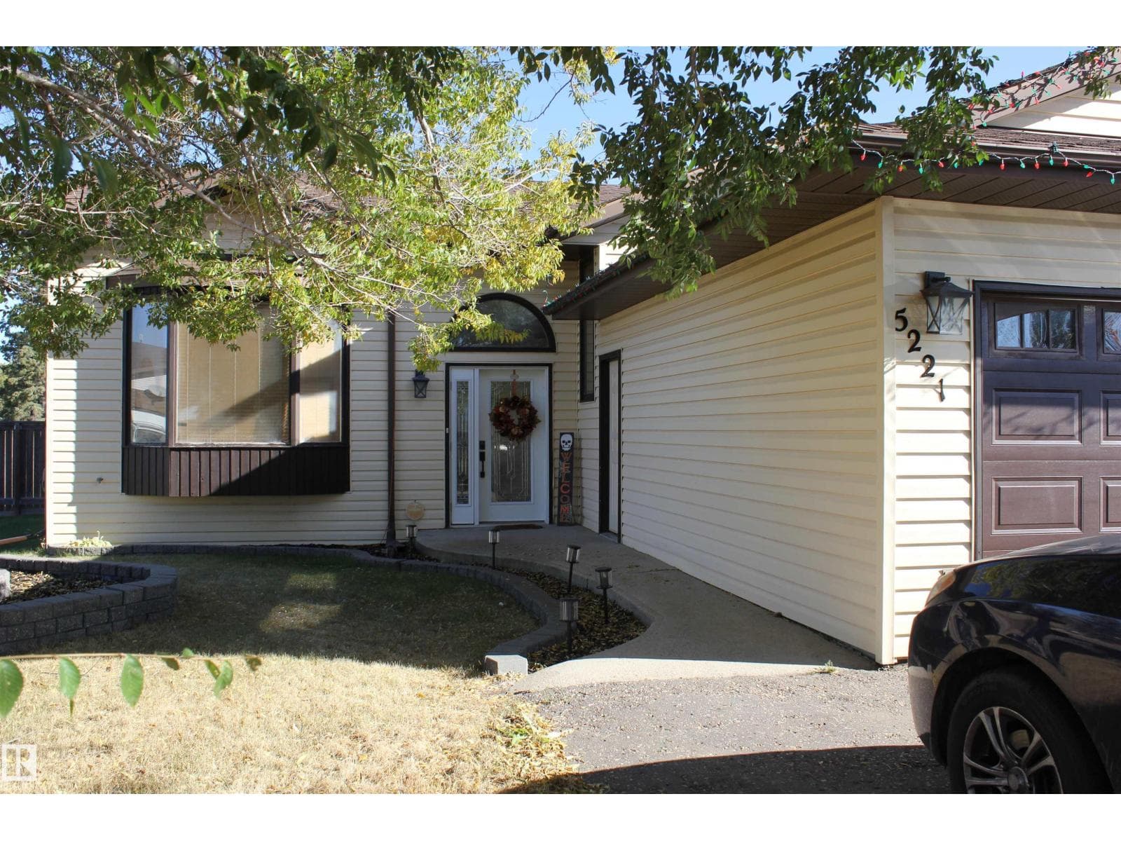 5221 54A ST — Elk Point, Alberta - Main photo