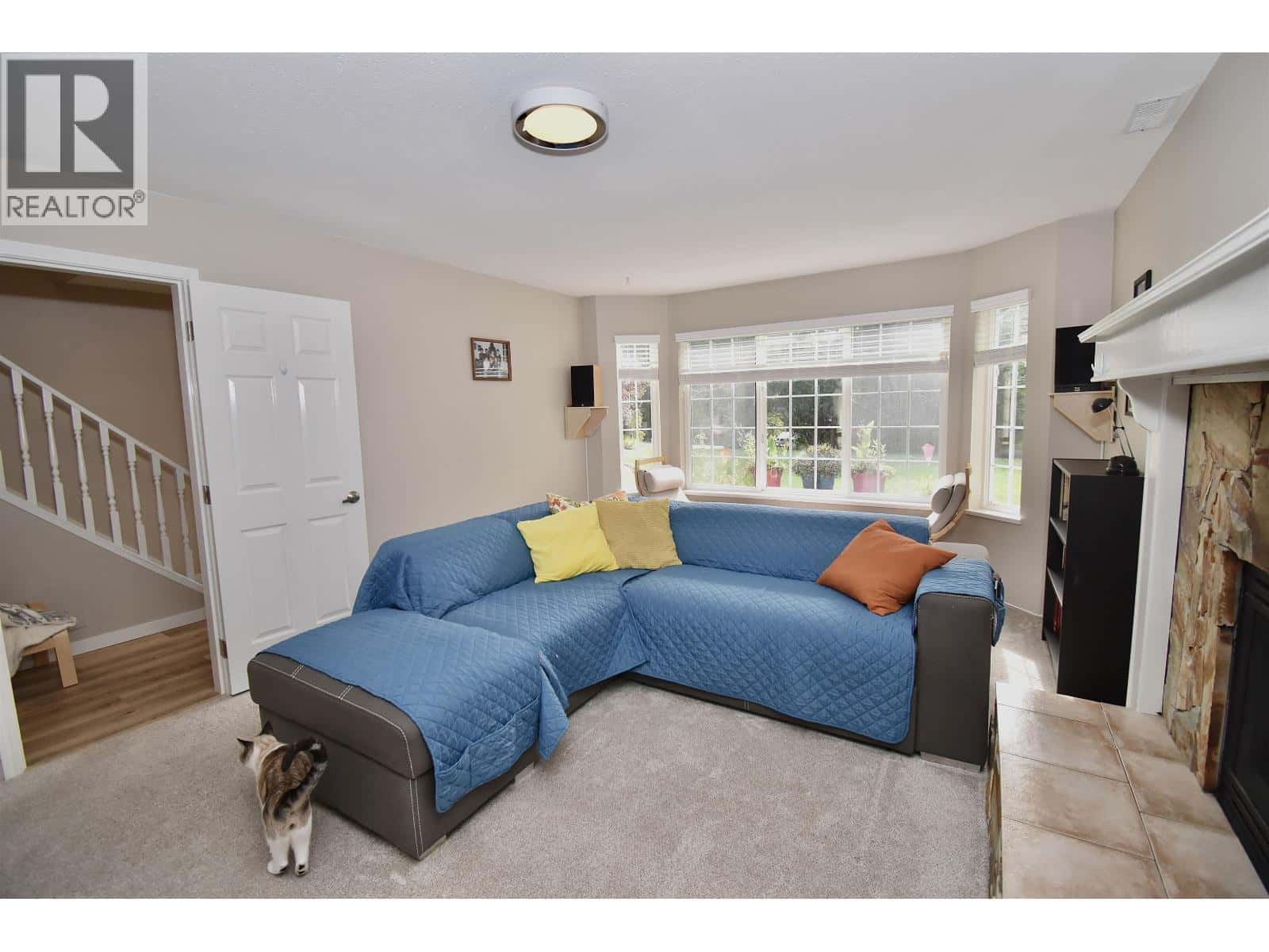 8086 DOGWOOD DRIVE — Halfmoon Bay, British Columbia - Photo 5 of 37