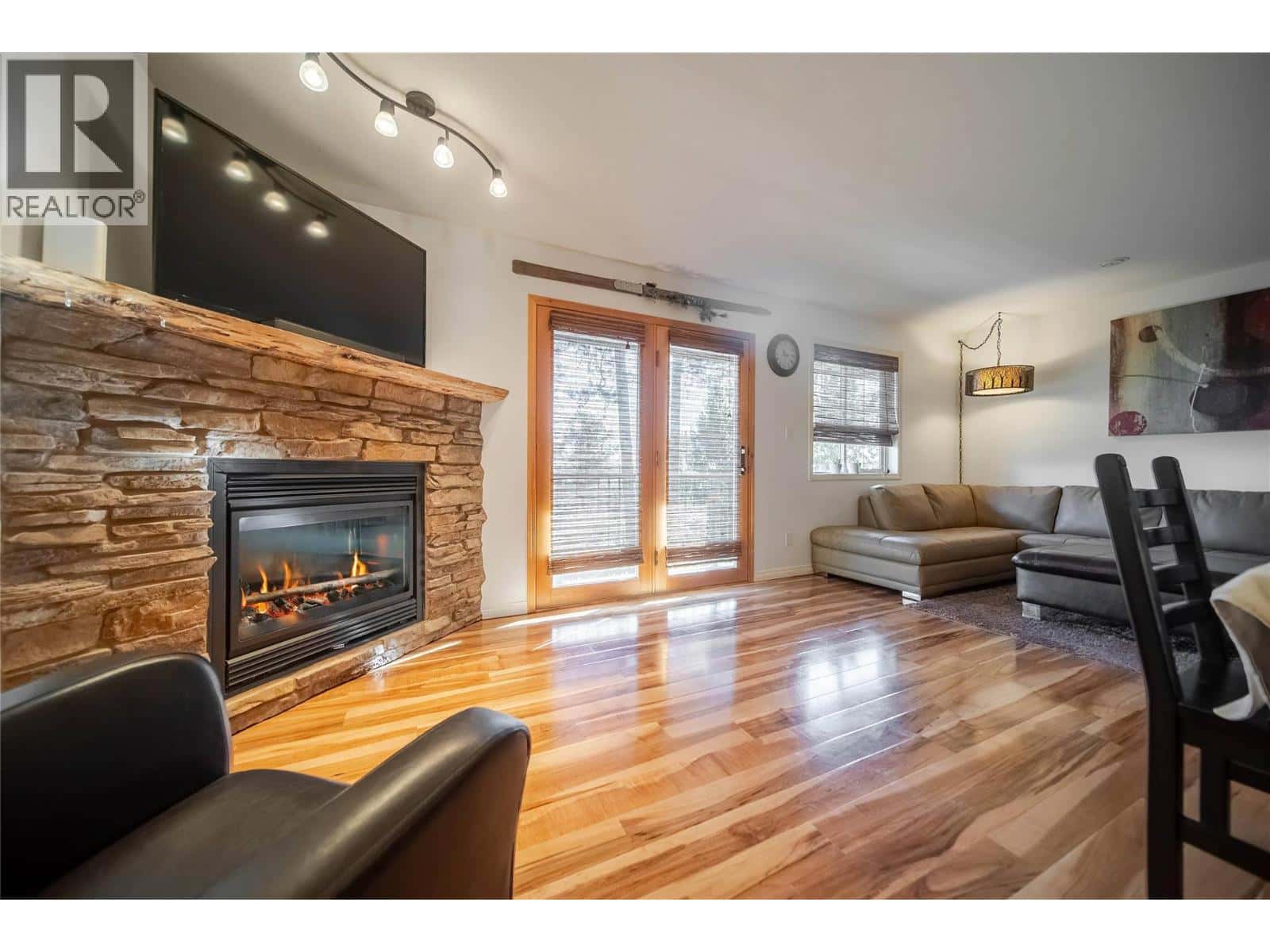 910 Dogwood Drive Unit# 303 — Kimberley, British Columbia - Photo 3 of 43