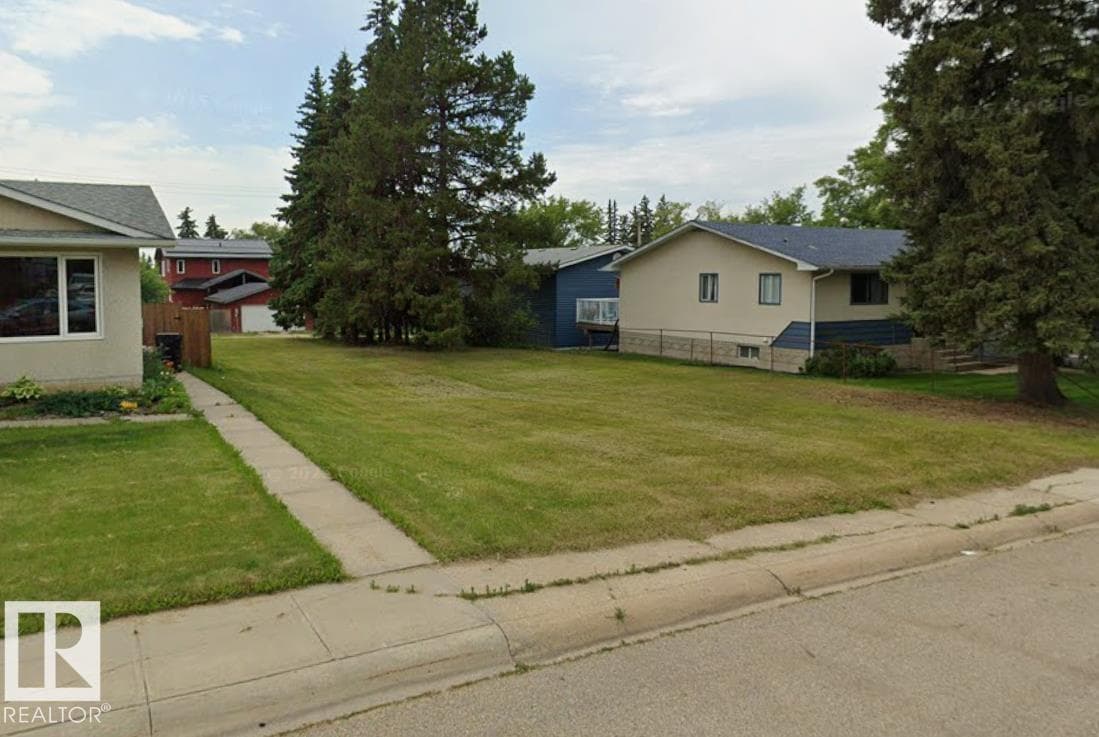 4509 55 AV — Barrhead, Alberta - Main photo