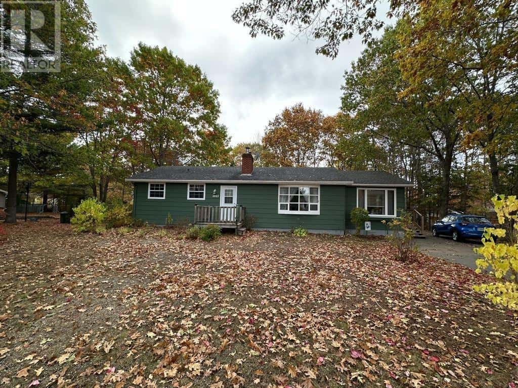 2807 Pinecrest Drive, Hayes Subdivision — Coldbrook, Nova Scotia - Photo 2 of 32