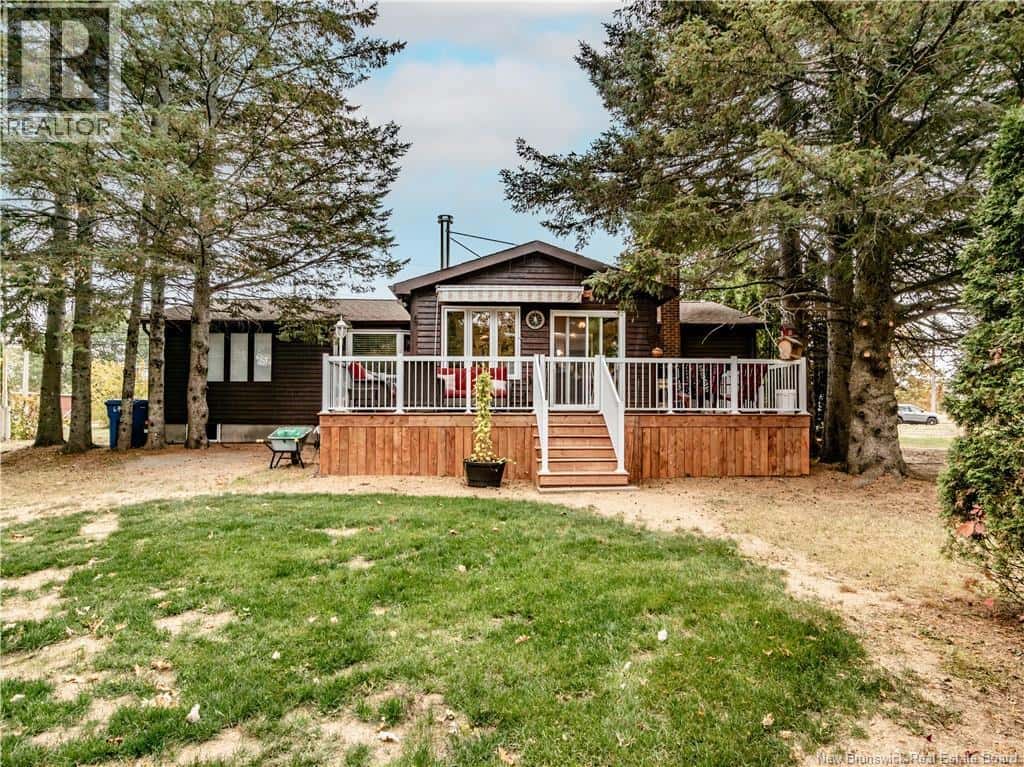 22 Rue Beausejour Street — Saint-Louis-De-Kent, New Brunswick - Photo 3 of 33