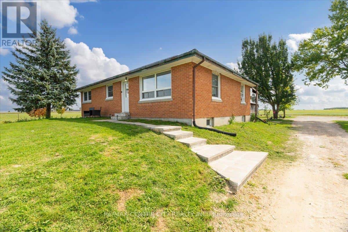 2875 CUDDY DRIVE — Adelaide Metcalfe, Ontario - Photo 5 of 33