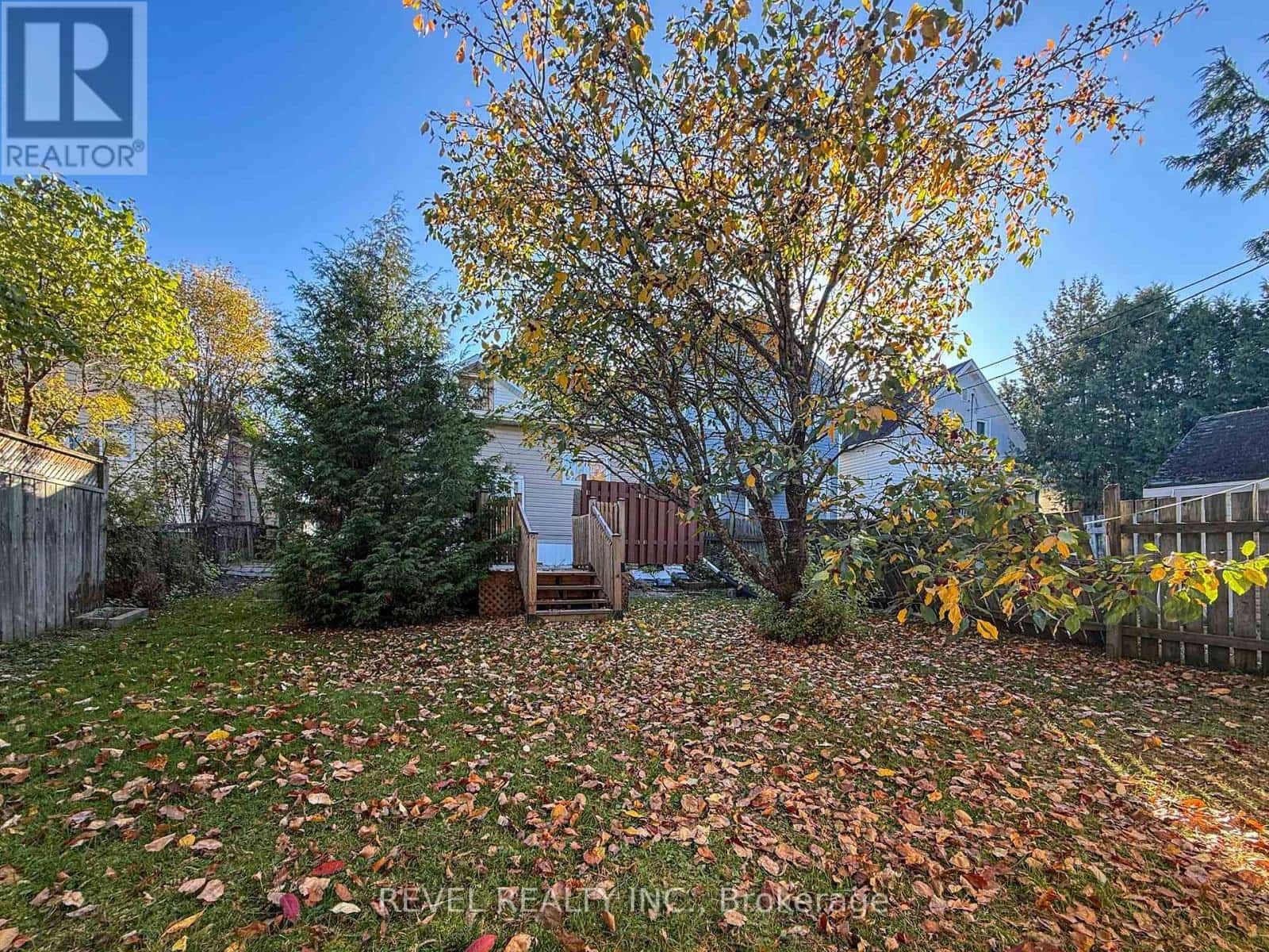 223 CHERRY STREET — Timmins (TNE - Hill District), Ontario - Photo 2 of 25