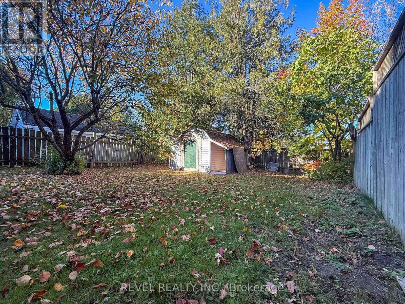 223 CHERRY STREET — Timmins (TNE - Hill District), Ontario - Photo 3 of 25