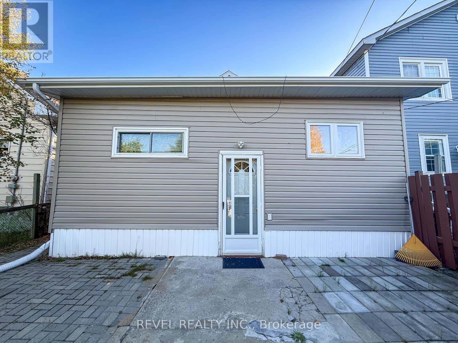 223 CHERRY STREET — Timmins (TNE - Hill District), Ontario - Photo 5 of 25