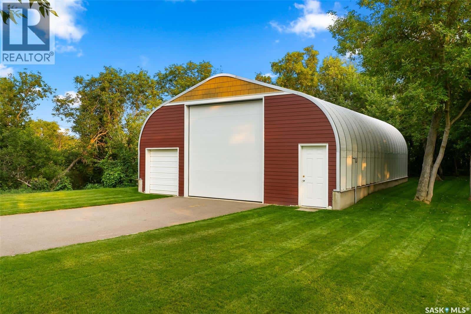 18 Frederick STREET — North Qu'Appelle Rm No. 187, Saskatchewan - Photo 2 of 50