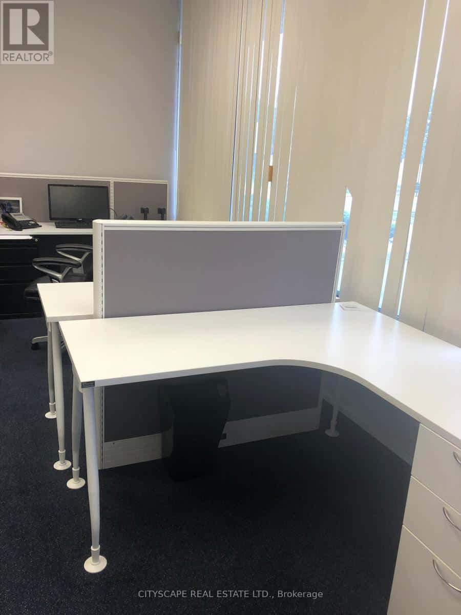 2 - 315 TRADERS BOULEVARD — Mississauga (Gateway), Ontario - Photo 3 of 7