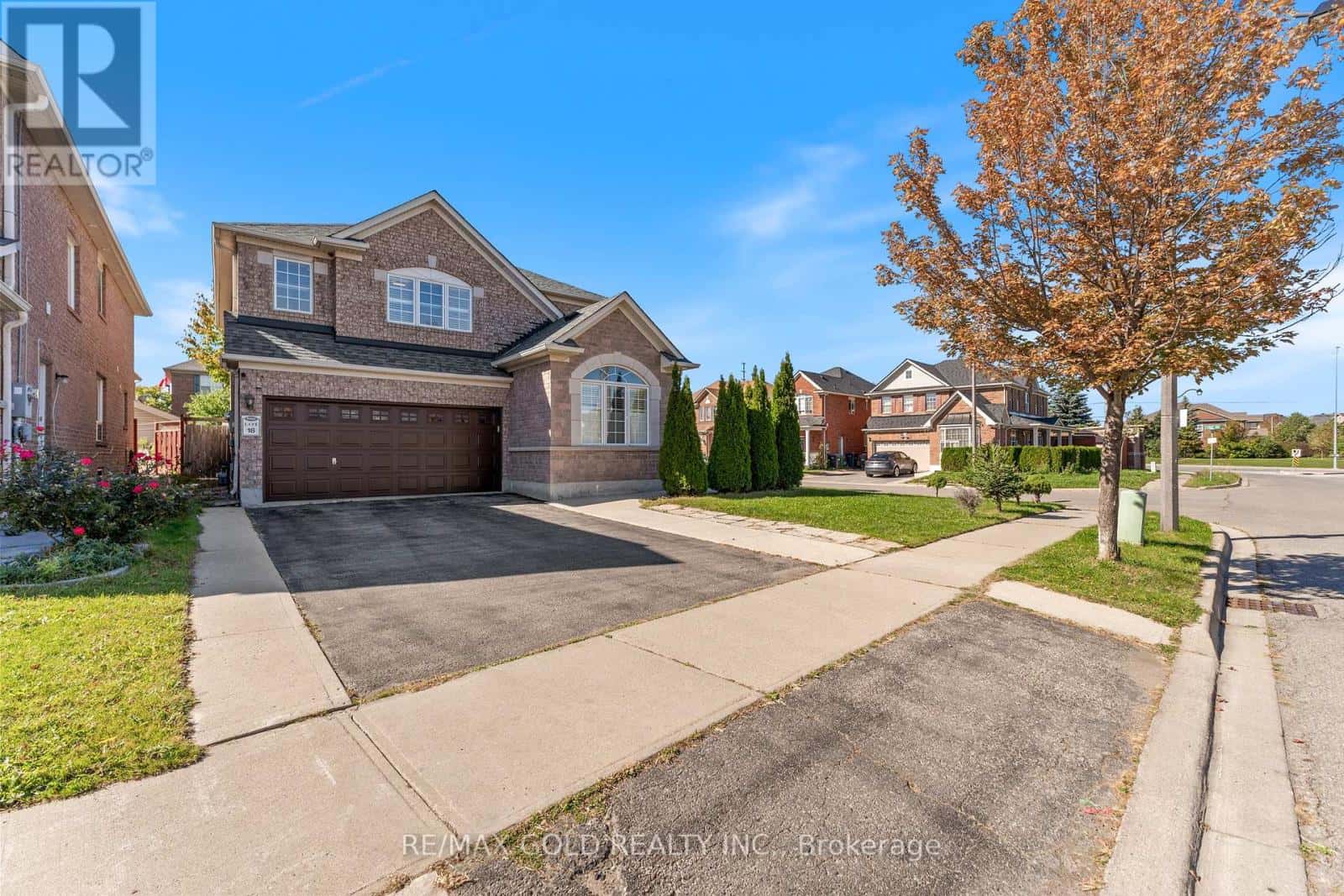 23 LYRIC ROAD — Brampton (Gore Industrial North), Ontario - Photo 3 of 50