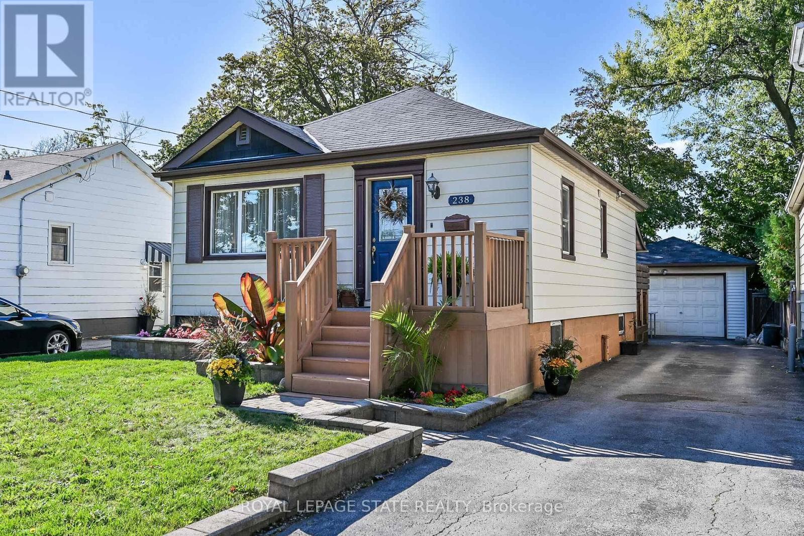 238 EAST 43RD STREET — Hamilton (Hampton Heights), Ontario - Main photo