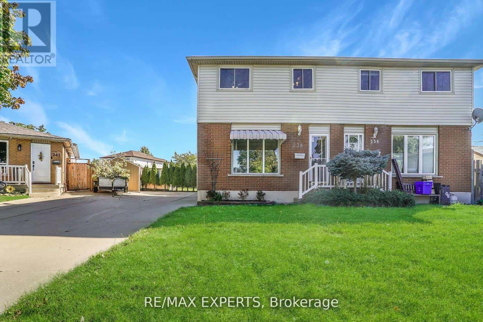 238 LAWNHURST COURT — Hamilton (Lawfield), Ontario - Photo 3 of 15