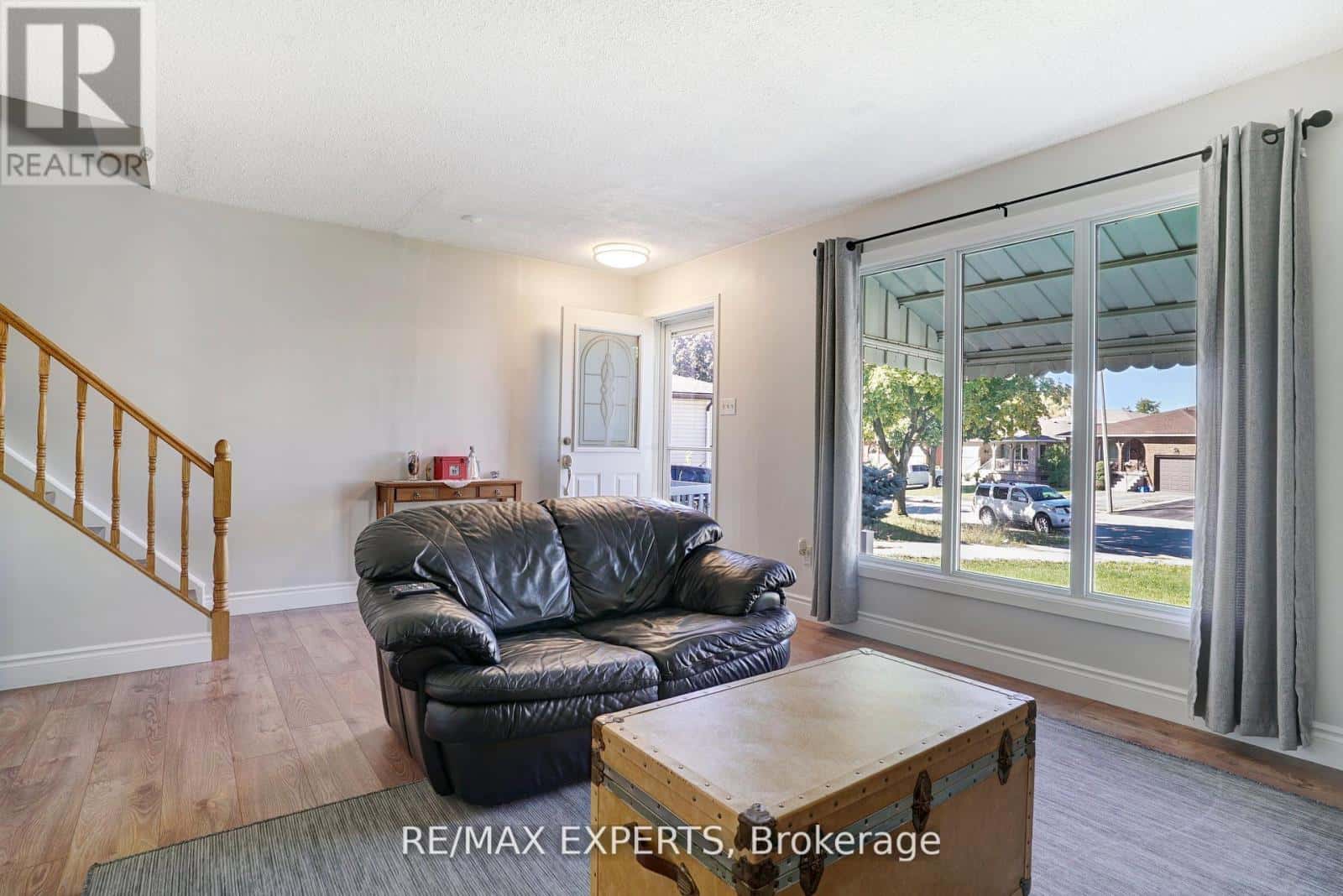 238 LAWNHURST COURT — Hamilton (Lawfield), Ontario - Photo 5 of 15