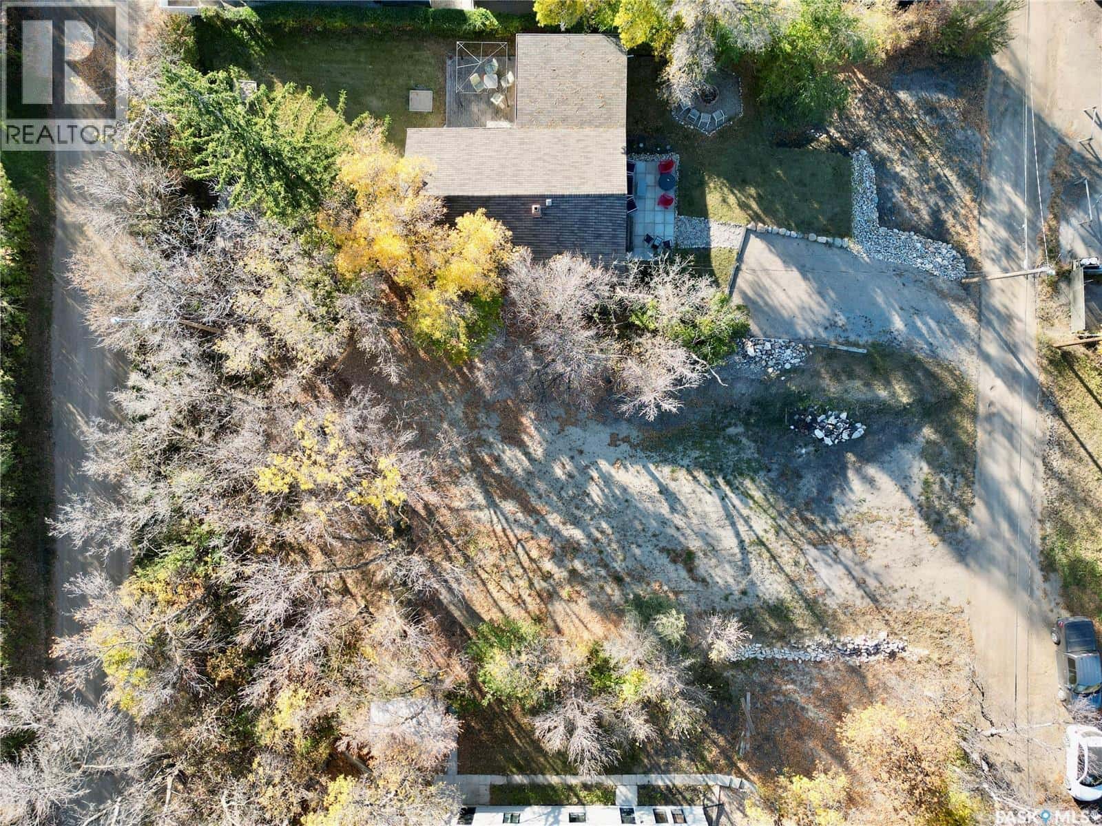 230 Daly AVENUE — Regina Beach, Saskatchewan - Photo 4 of 50