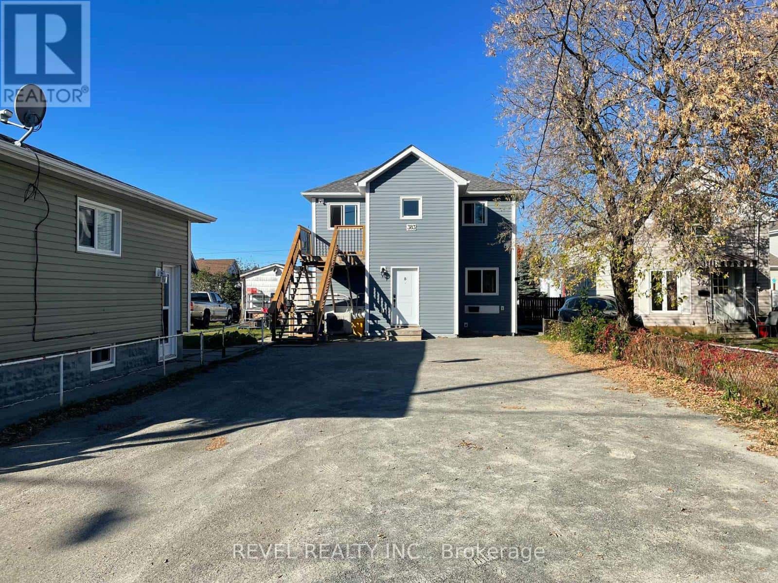 383 Elm Street South