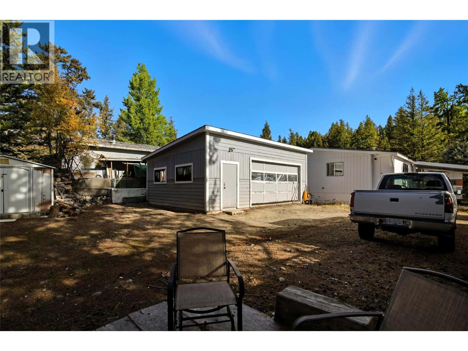 24 JASPER Drive — Logan Lake, British Columbia - Photo 2 of 25