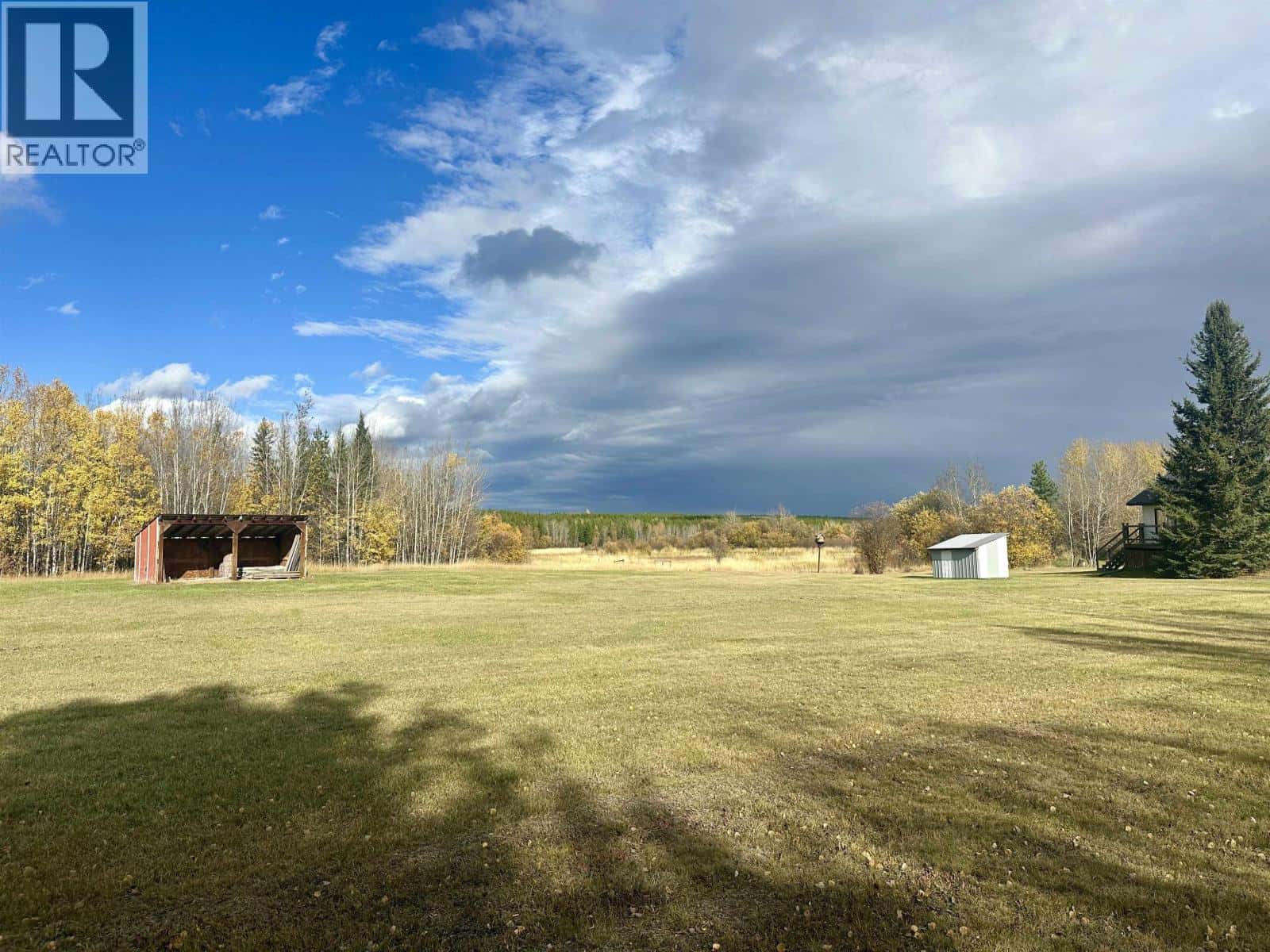 12290 STURGEON POINT ROAD — Vanderhoof, British Columbia - Photo 5 of 40