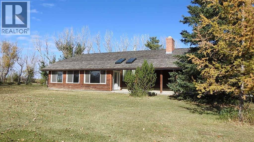 281082 TWP RD 164 — Rural Willow Creek No. 26, M.D. of, Alberta - Photo 2 of 44