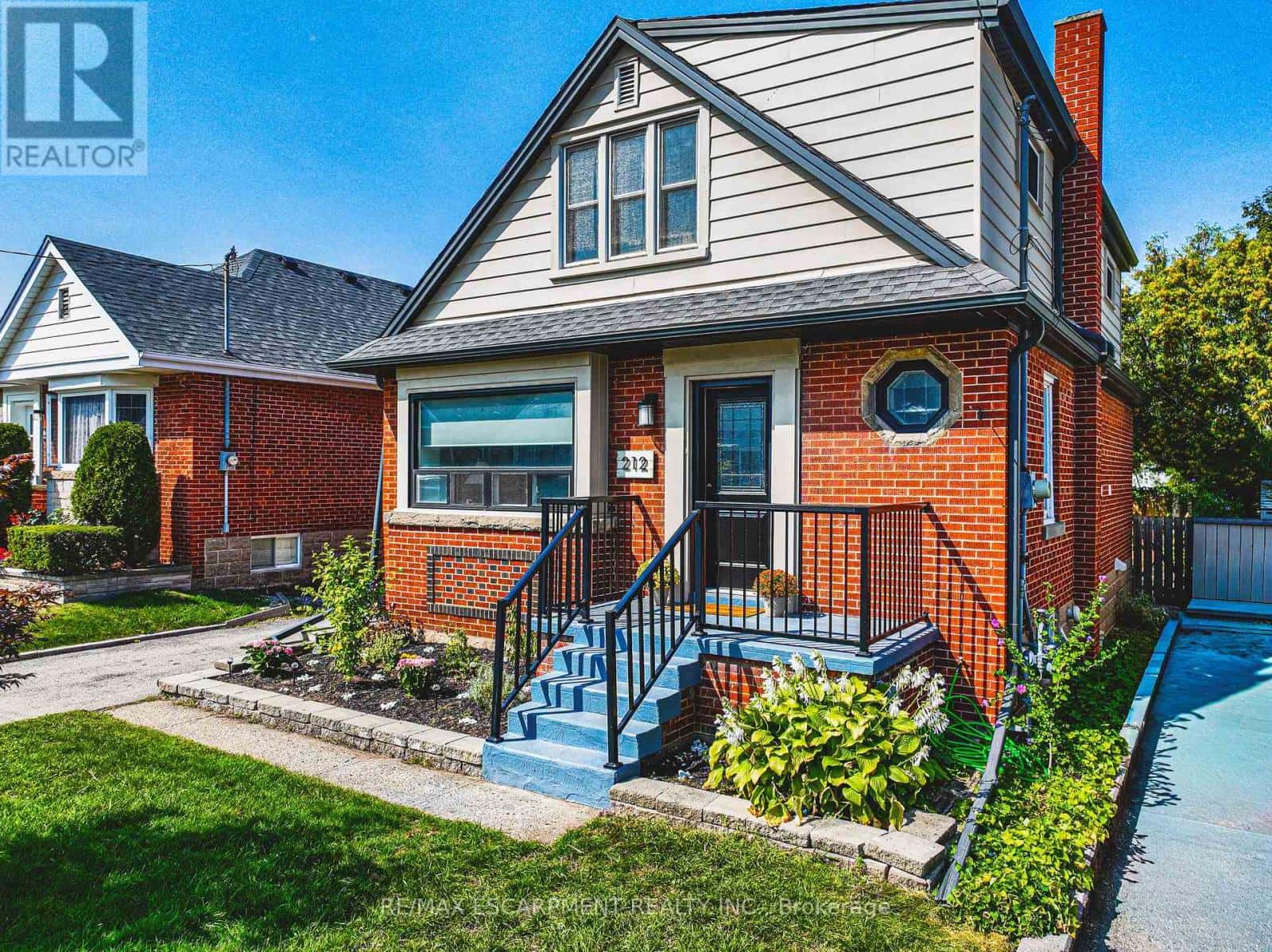 212 RODGERS ROAD — Hamilton (Bartonville), Ontario - Photo 5 of 50