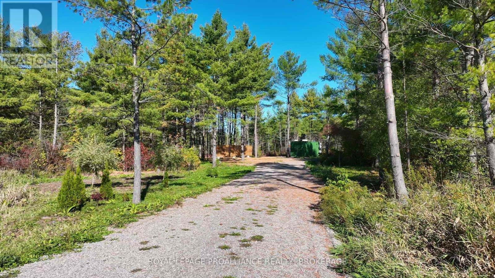 31 GUILD ROAD — Front of Yonge, Ontario - Photo 3 of 36