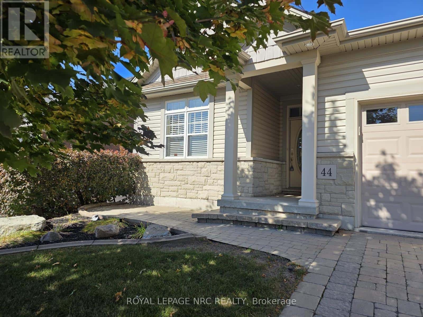 44 MORRIS TRAIL — Welland (Hwy 406/Welland), Ontario - Photo 3 of 36