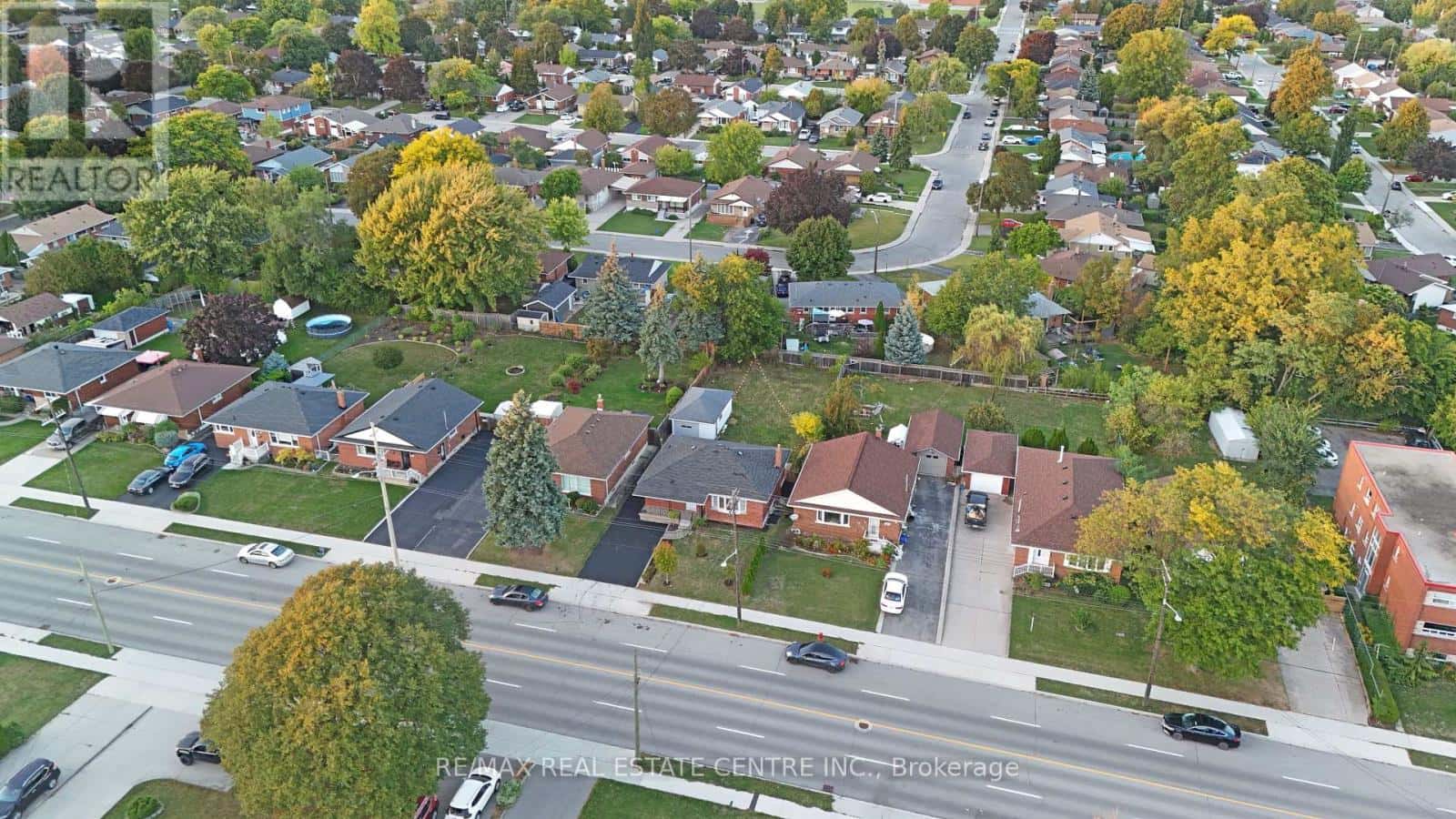 959 MOHAWK ROAD E — Hamilton (Huntington), Ontario - Photo 2 of 50