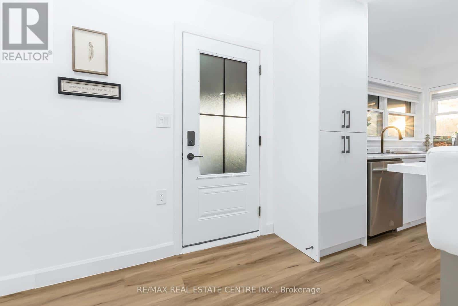 959 MOHAWK ROAD E — Hamilton (Huntington), Ontario - Photo 5 of 50