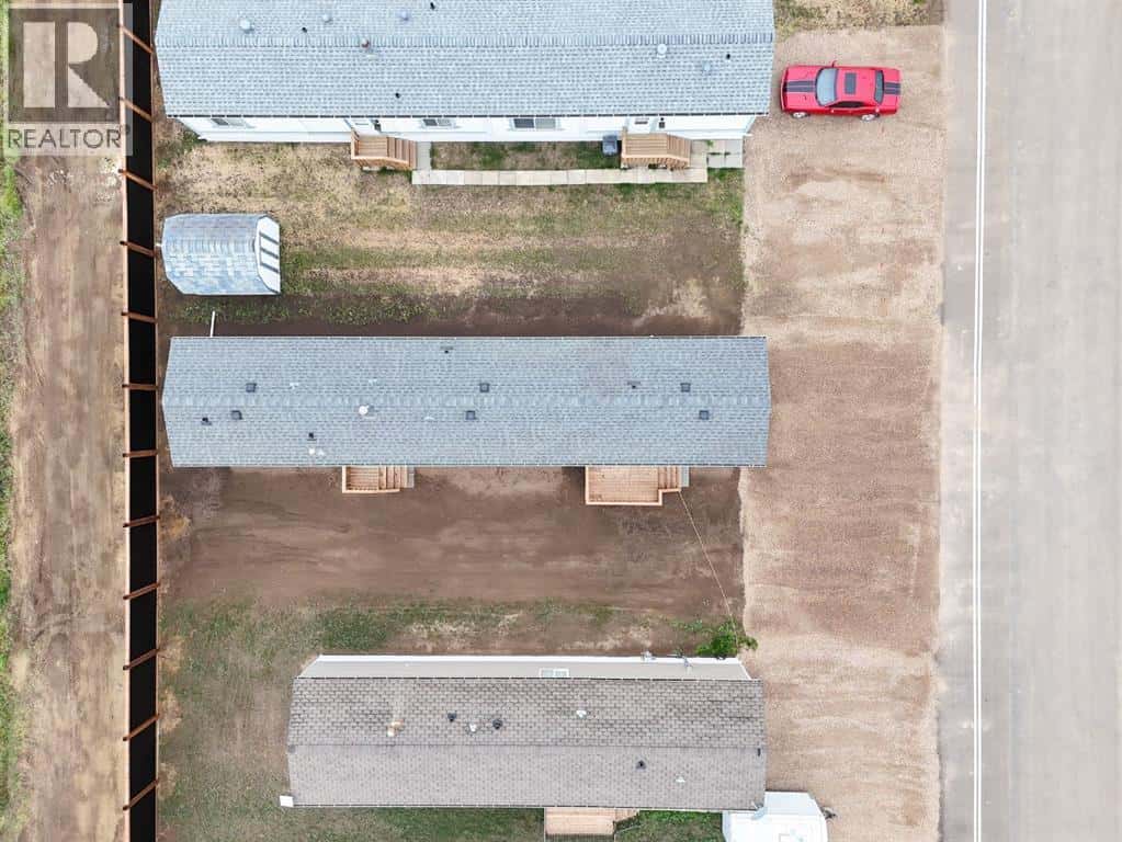 10417 110 Ave — La Crete, Alberta - Photo 5 of 23