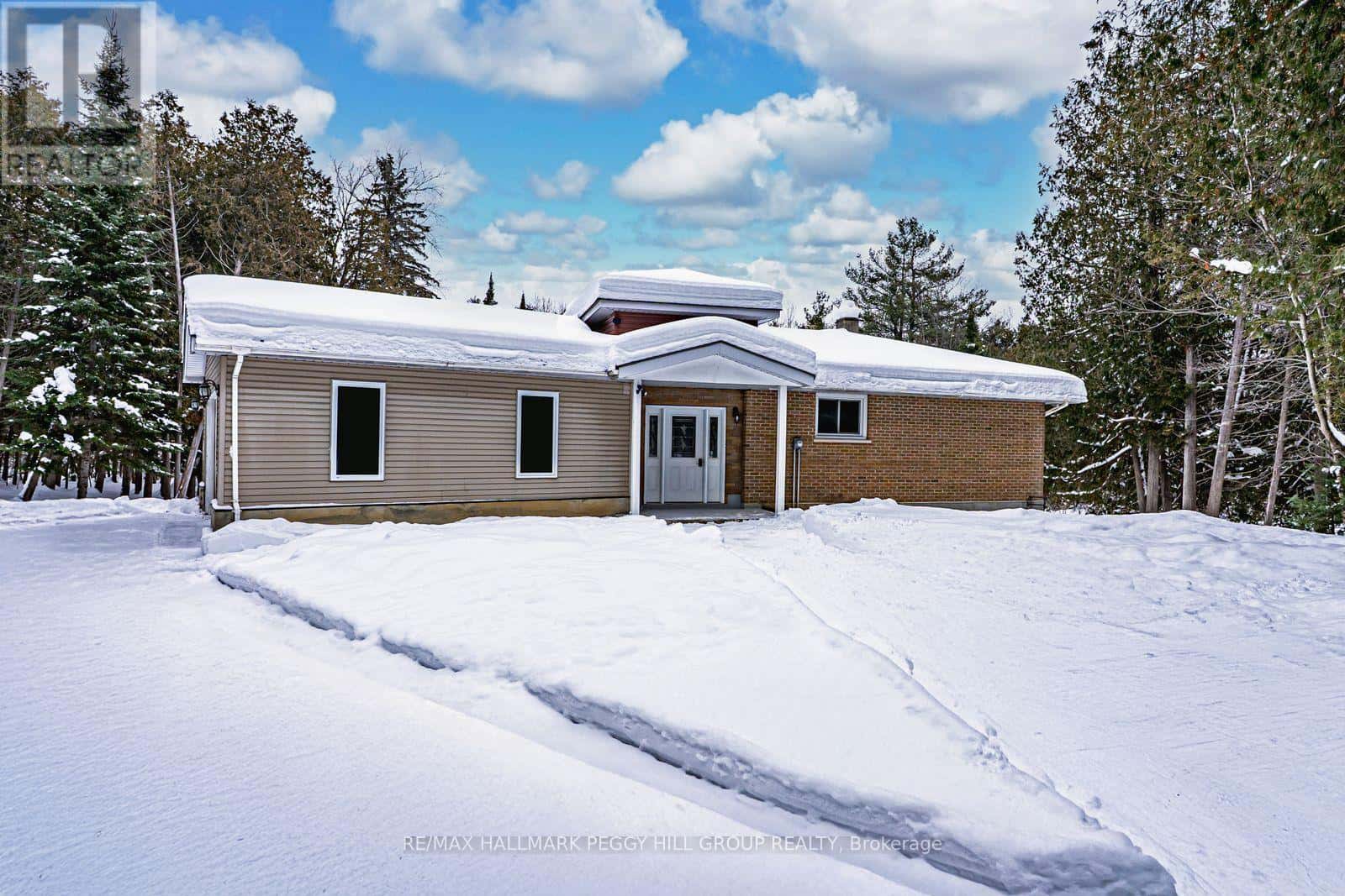 537 HURONIA ROAD — Barrie (0 East), Ontario - Photo 5 of 24