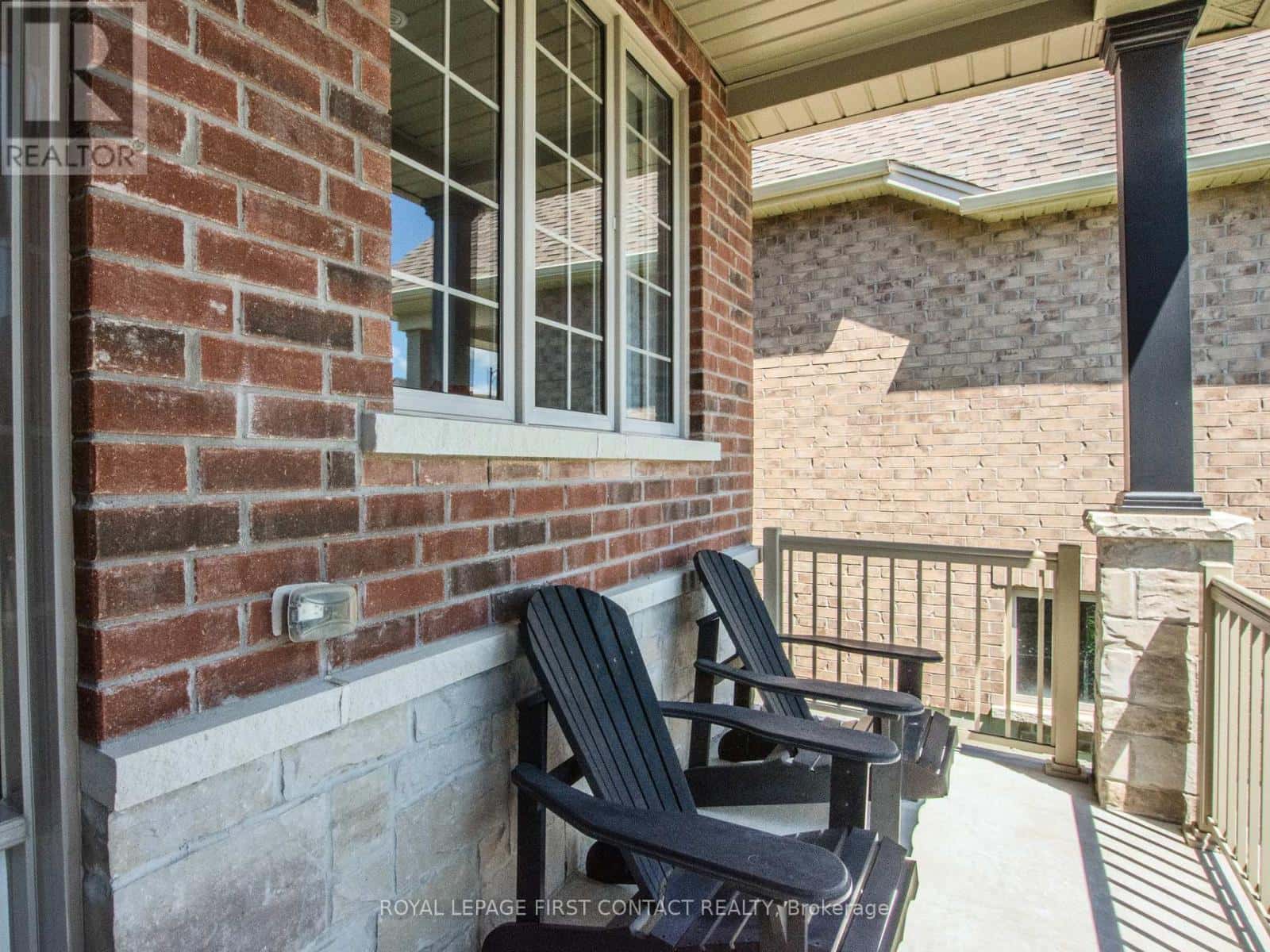 22 OLIVER'S MILL ROAD — Springwater (Centre Vespra), Ontario - Photo 3 of 37