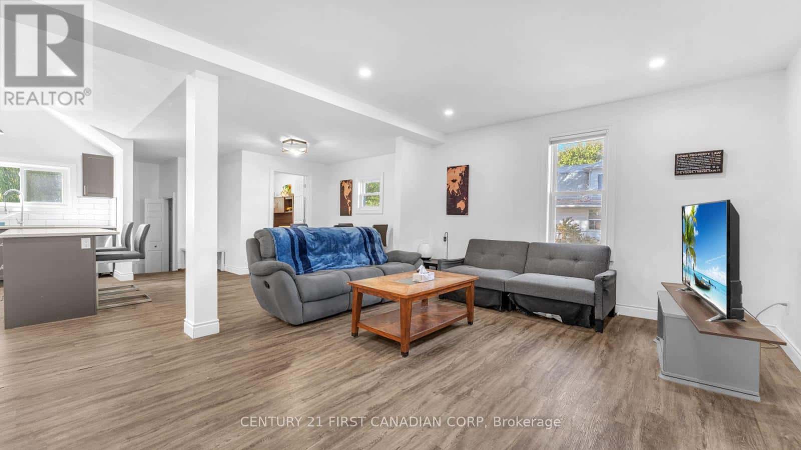 2583 KELLY ROAD — Oil Springs, Ontario - Photo 3 of 27