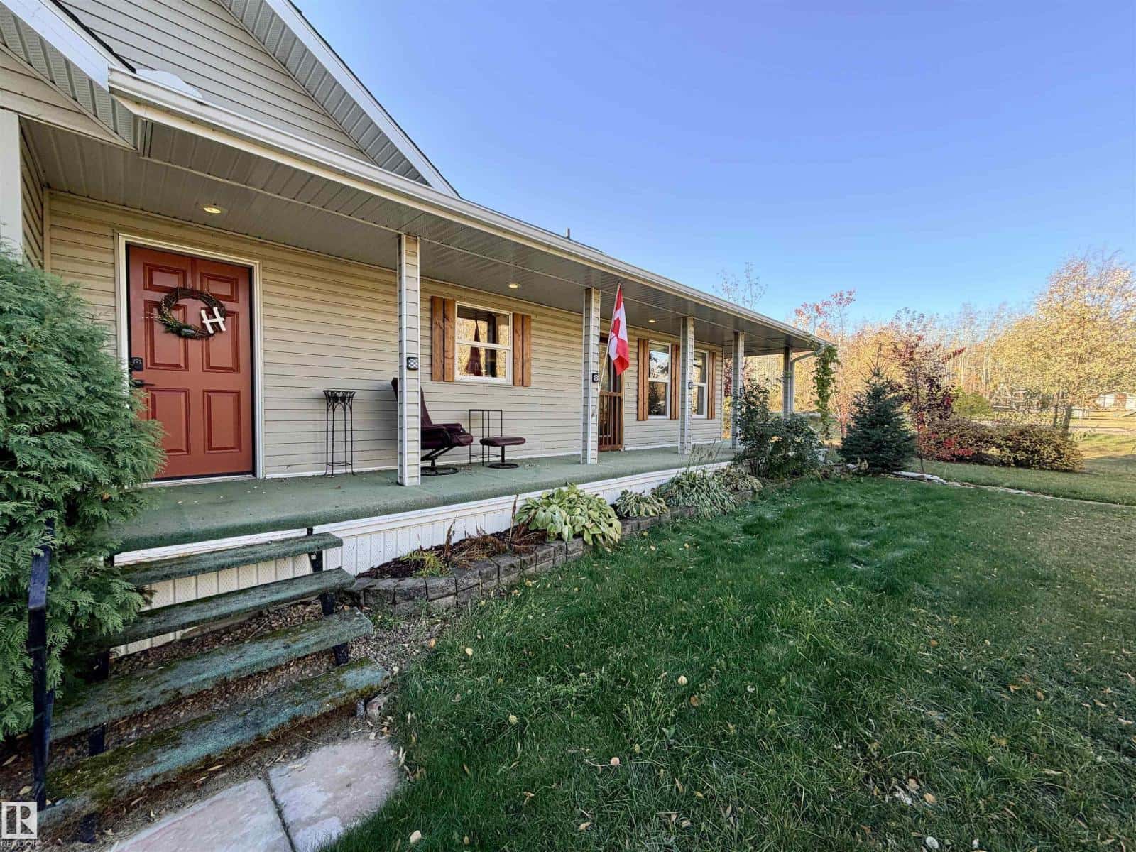 136, 11124 TWP RD 595 — Rural St. Paul County, Alberta - Photo 2 of 52