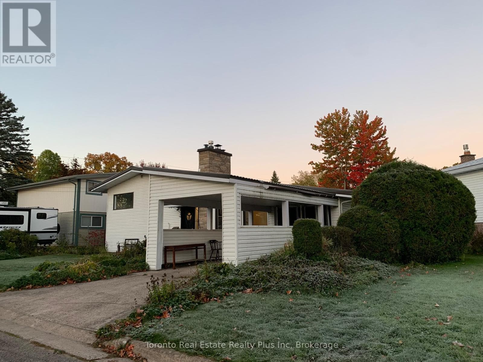 9 GRAVELLE STREET — Sault Ste Marie, Ontario - Main photo