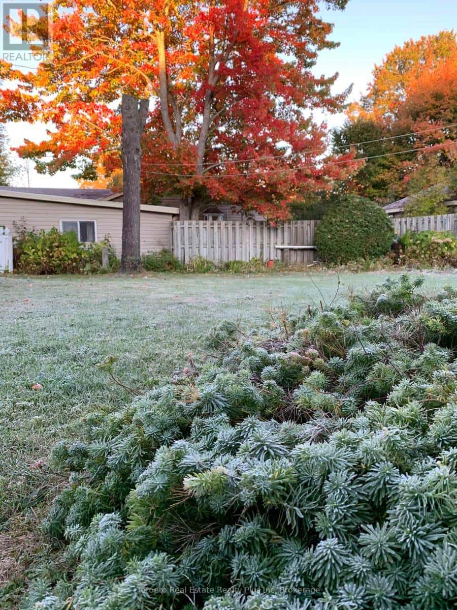 9 GRAVELLE STREET — Sault Ste Marie, Ontario - Photo 4 of 36