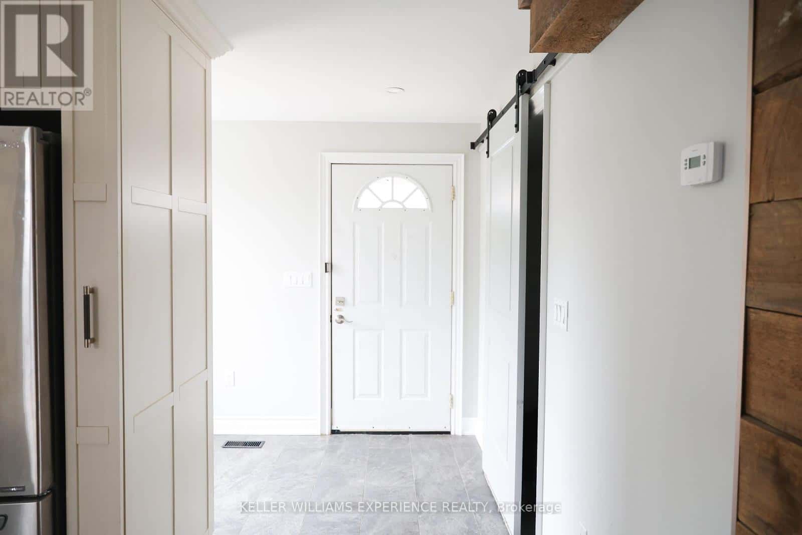 2233 4TH LINE — Innisfil (Churchill), Ontario - Photo 5 of 43