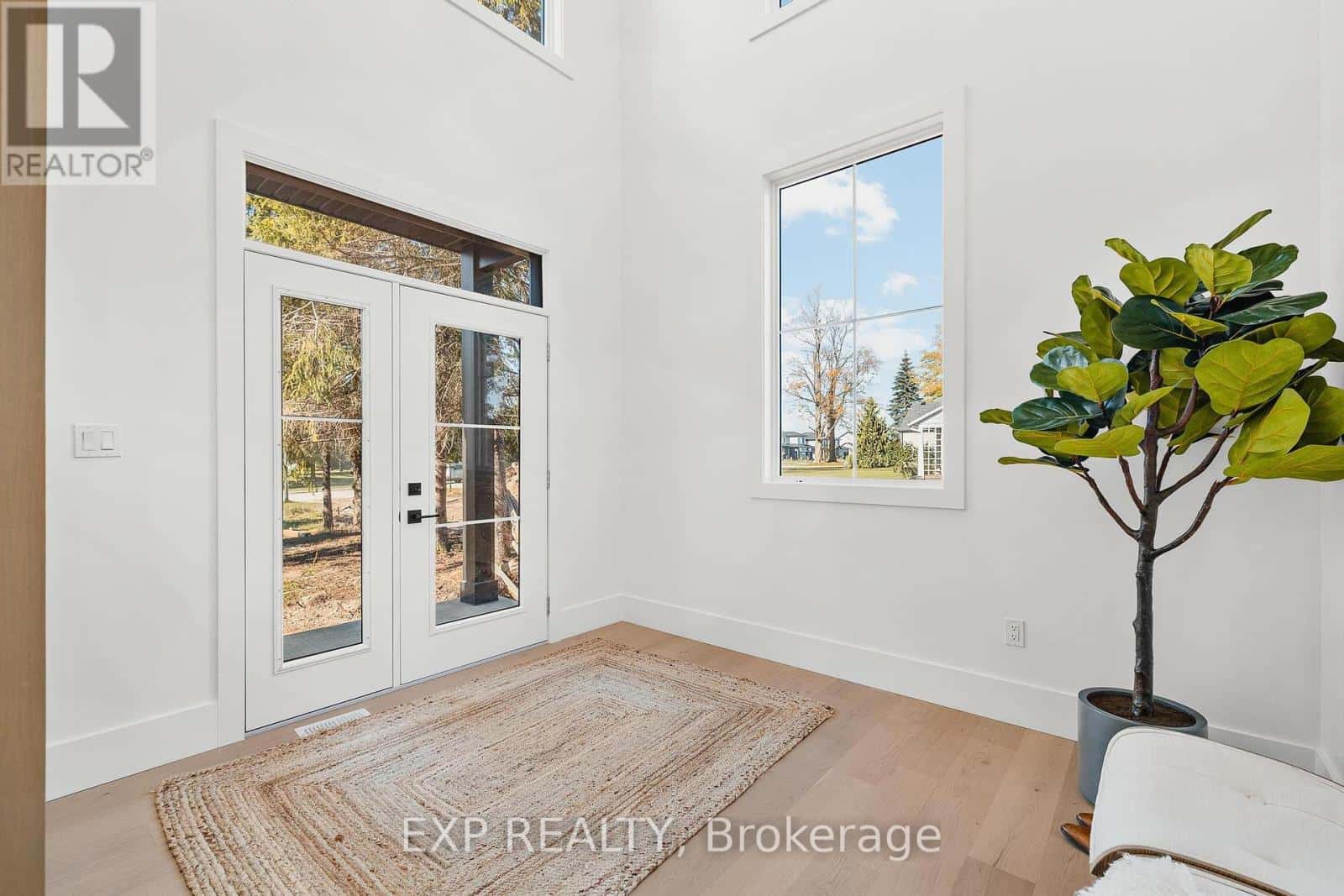 1060 WALTON AVENUE N — North Perth (Listowel), Ontario - Photo 3 of 50