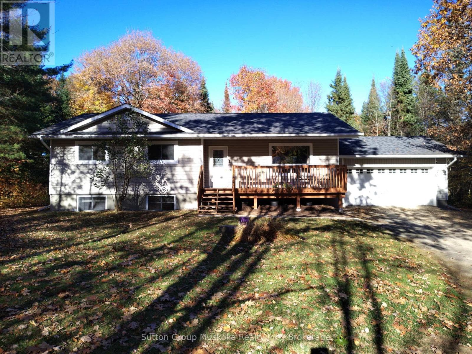 2448 RAVENSCLIFFE ROAD — Huntsville (Stisted), Ontario - Main photo