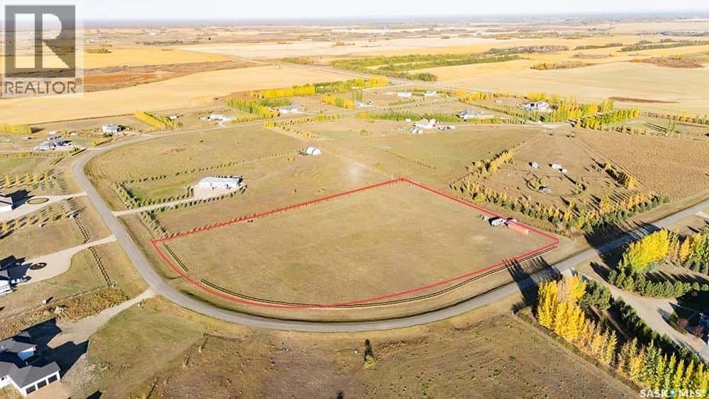 10 Ridge CRESCENT — Dundurn Rm No. 314, Saskatchewan - Photo 2 of 8