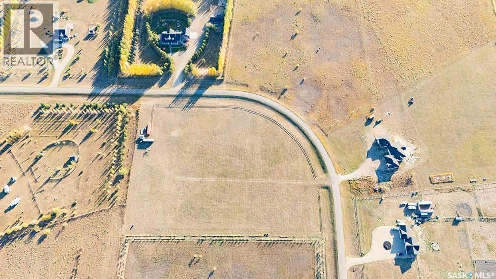 10 Ridge CRESCENT — Dundurn Rm No. 314, Saskatchewan - Photo 3 of 8