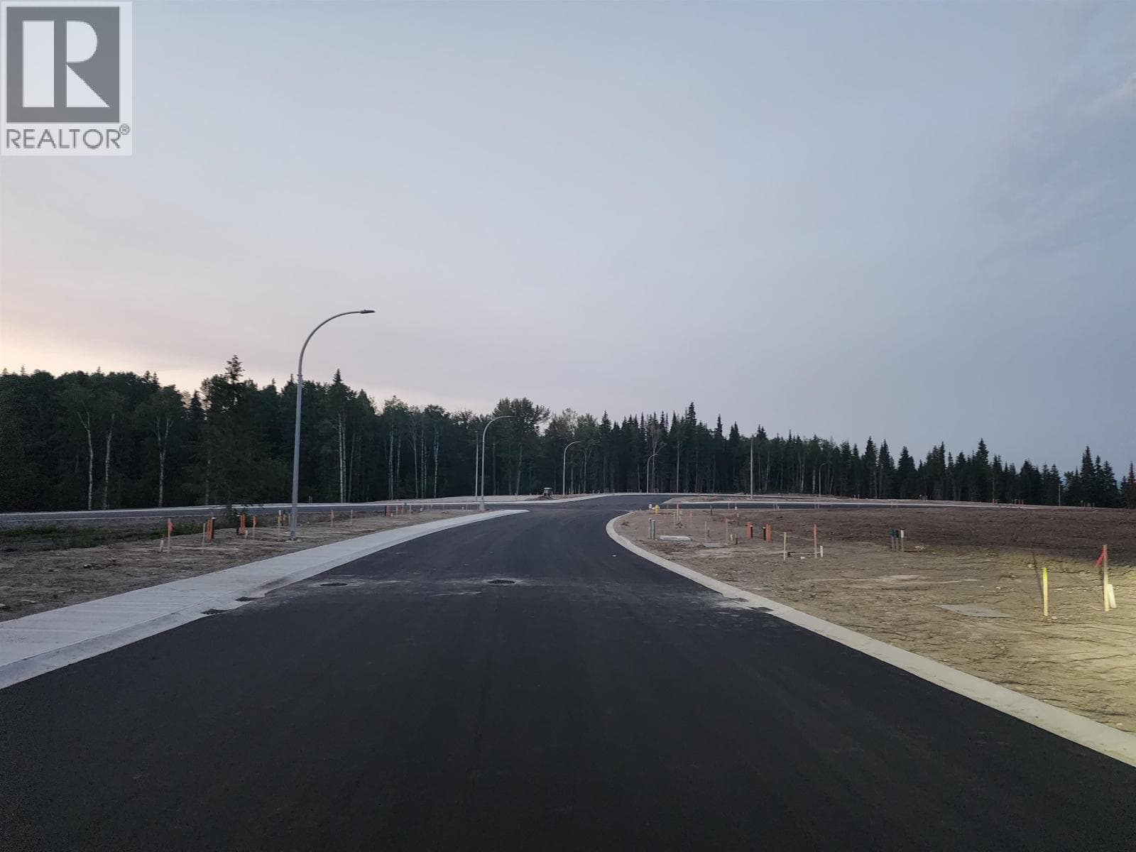 5120 HEADLANDS HEIGHTS — Prince George, British Columbia - Main photo