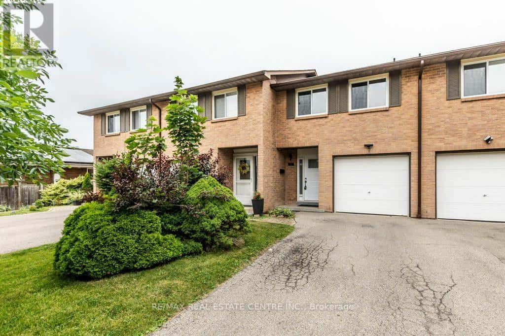 3 - 66 SUMMERCREST DRIVE — Hamilton (Gershome), Ontario - Photo 2 of 43