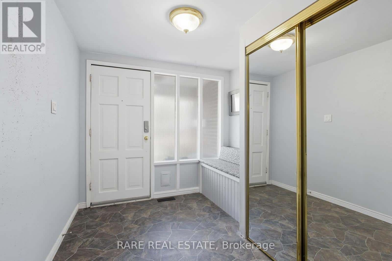 66 SPRINGDALE DRIVE — Barrie (Alliance), Ontario - Photo 3 of 37