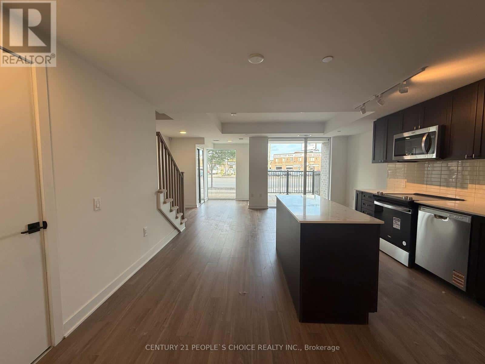 106 - 2782 BARTON ESTATES E — Hamilton (Riverdale), Ontario - Photo 5 of 24