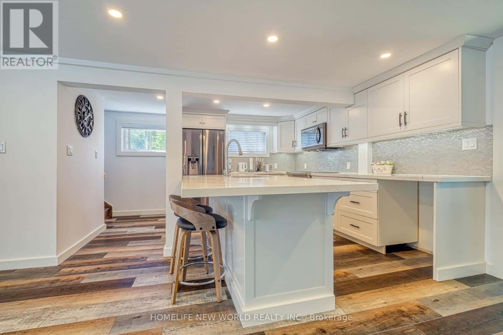 10 BURNIE ROAD — Georgina (Virginia), Ontario - Photo 3 of 35